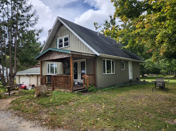 1583 Troyer Rd, Fairview, MI 48621