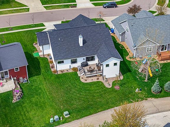 4th image of 107 Cobblestone Dr