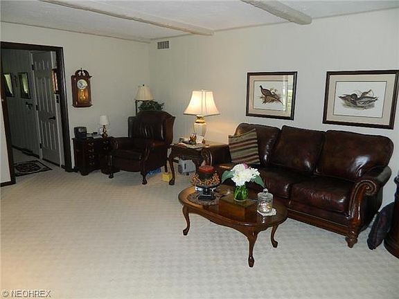 3rd image of 3349 Country Club Dr