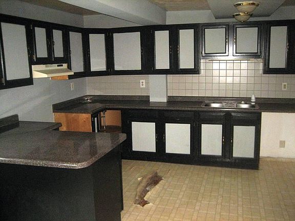 4th image of 1315 New York Ave