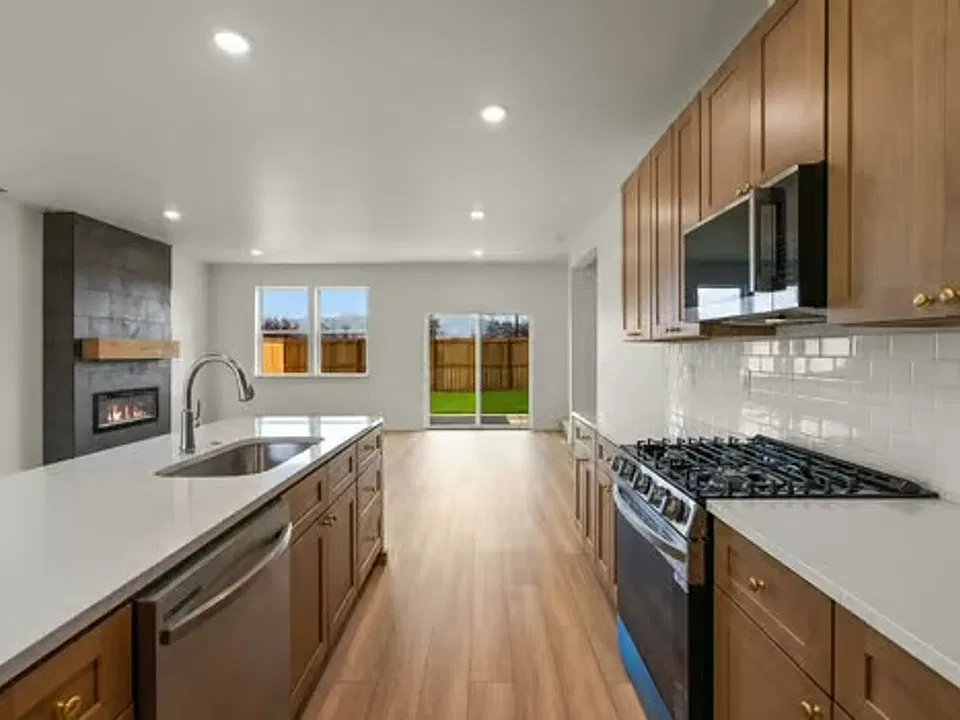 830 Spaniel Ln