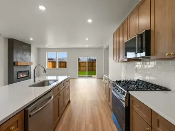 830 Spaniel Ln, Belgrade, MT