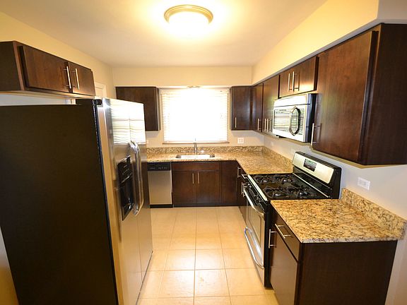 5th image of 221 N Dryden Pl #3ILC4016