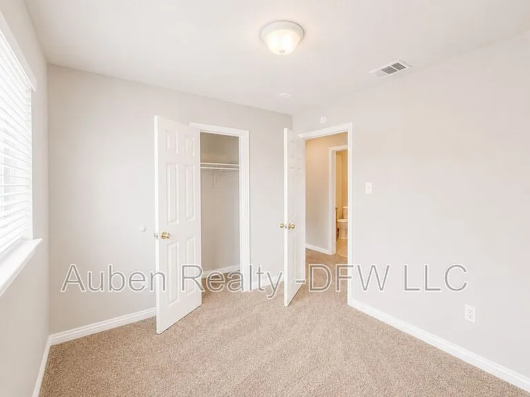 434 Chestnut Ln — Photo 17