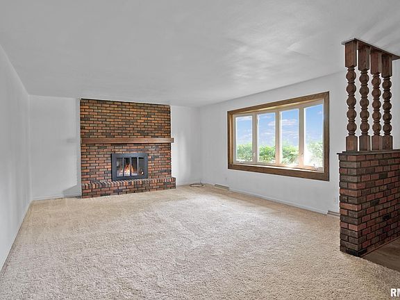 5th image of 8715 N East Ct