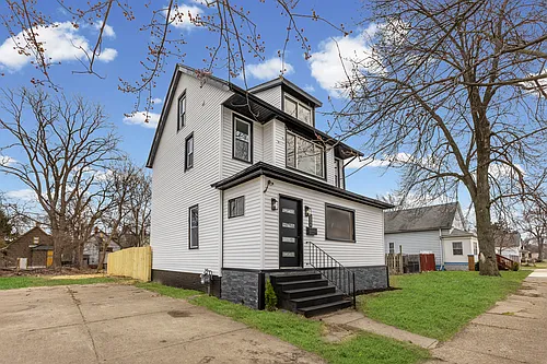 2554 Parker St Photo 1