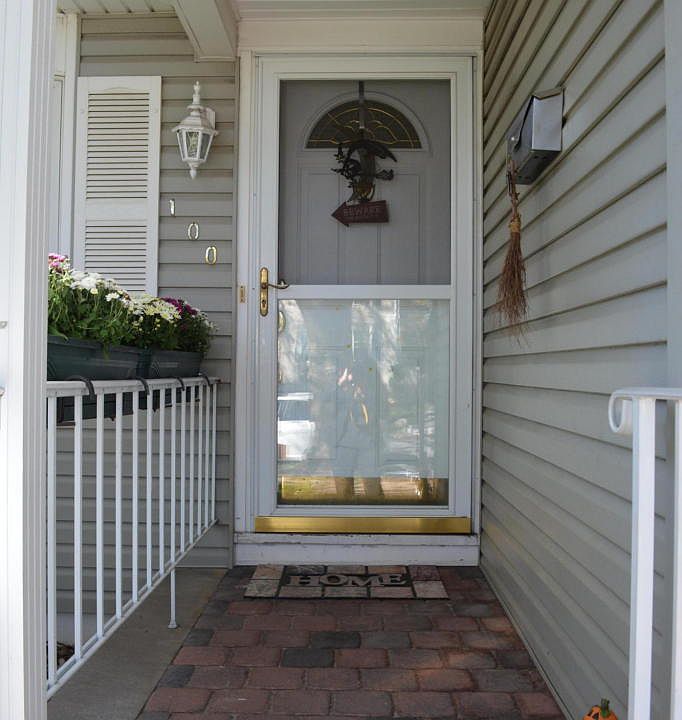2nd image of 100 Coddington Ave