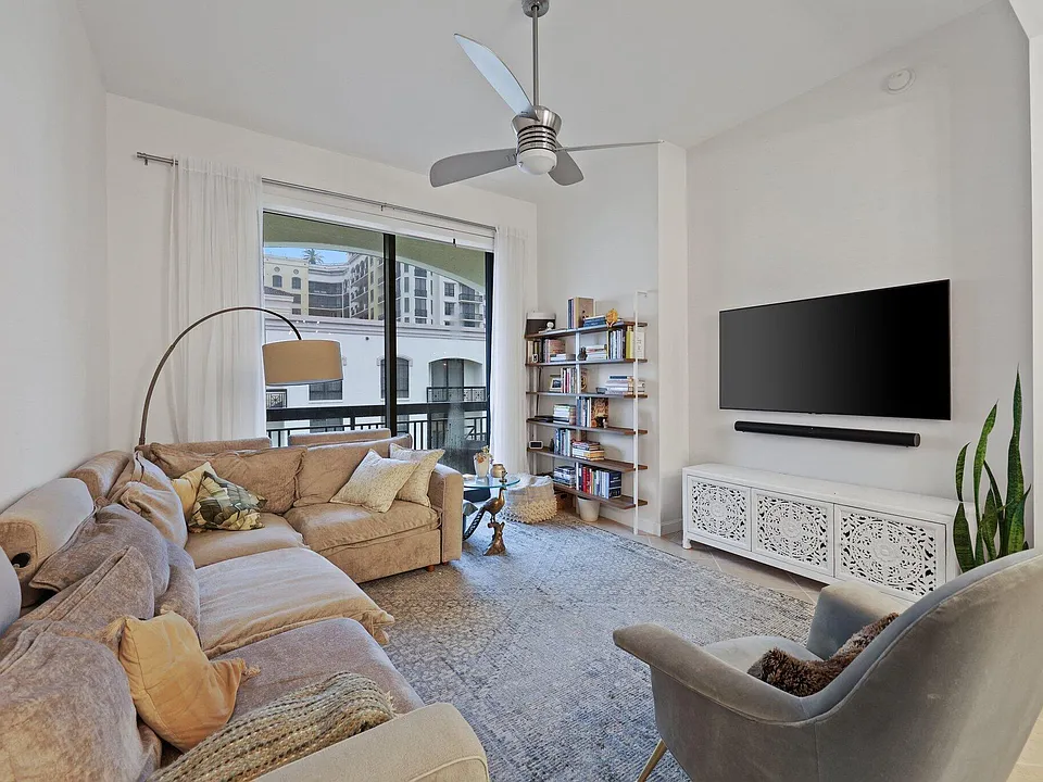 801 S Olive Ave #1621