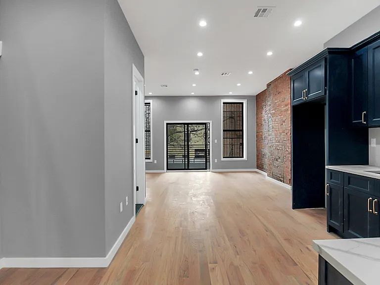 707 Lafayette Ave #2 — Photo 5