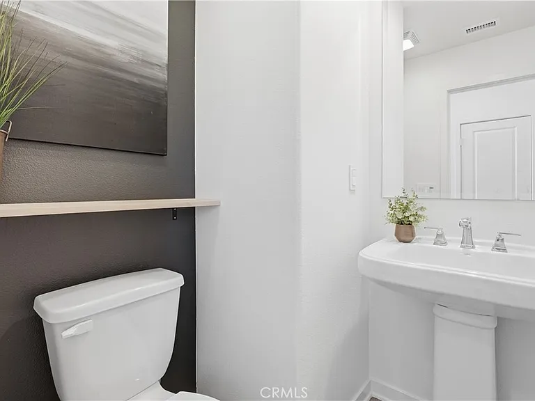 43 Fosco St — Photo 36