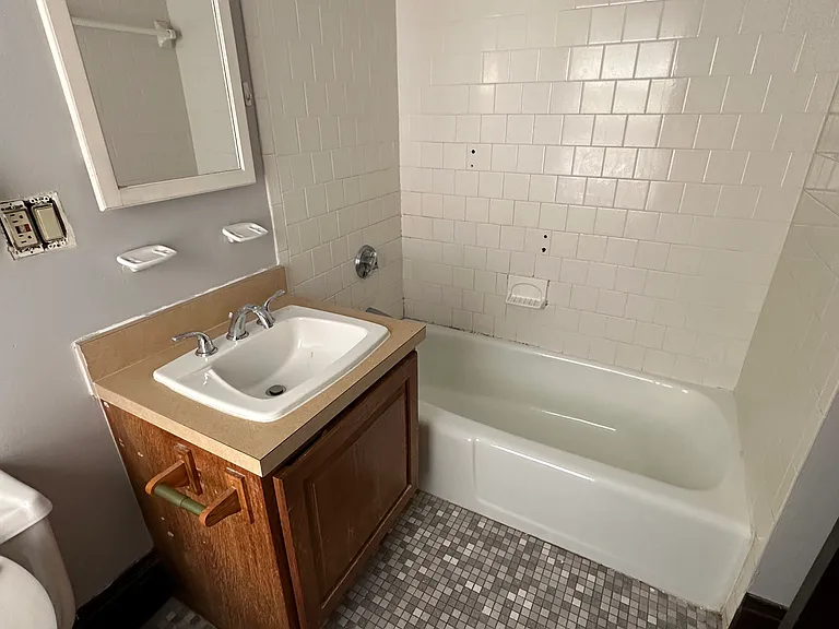 30 Congress St #201 — Photo 17