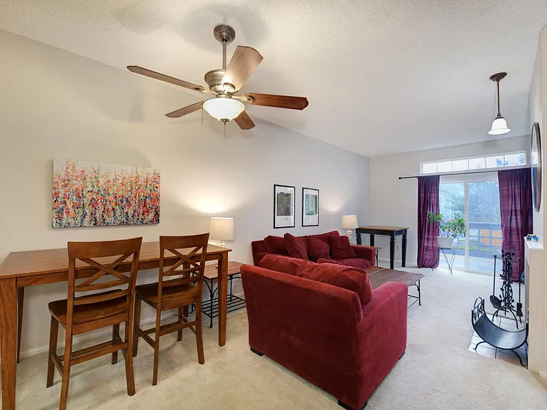 7437 Singing Hills Dr — Photo 2