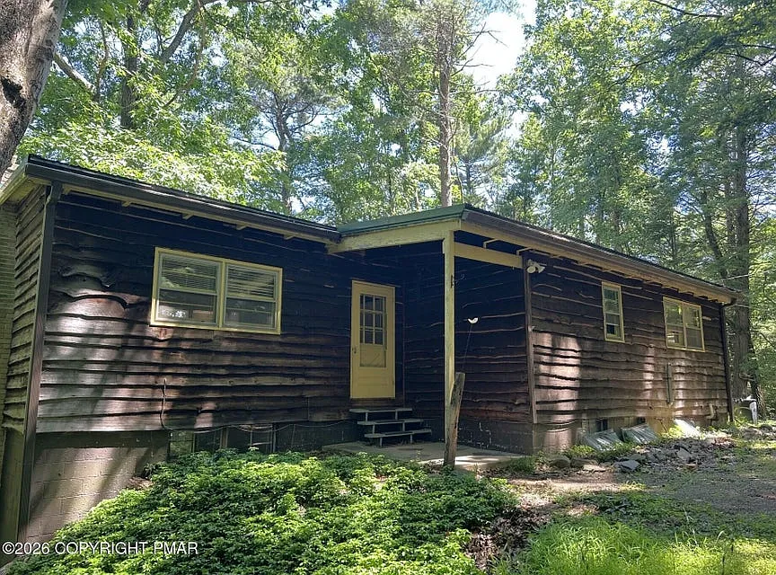 2241 Fernway Dr