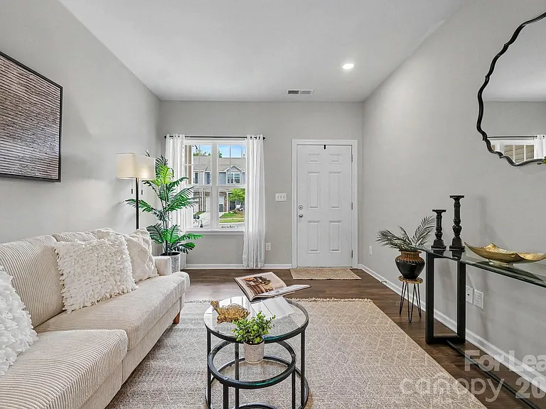 6411 Revolutionary Trl — Photo 2