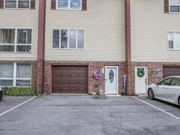 608 Sapphire Ln, Beckley, WV 25801