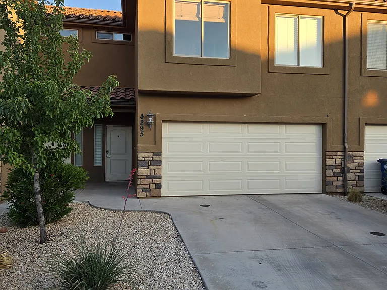 4295 Bella Vista Dr — Photo 1