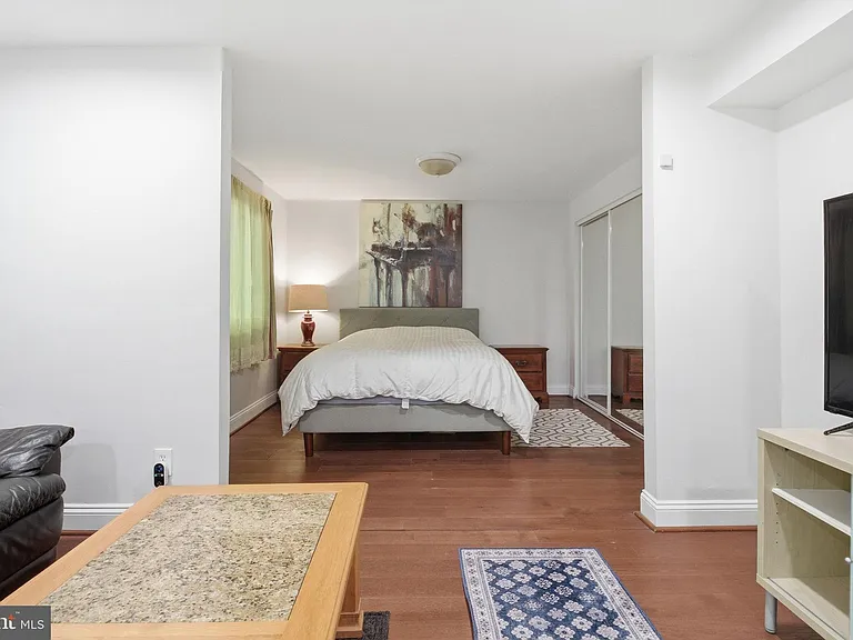 1509 Farsta Ct — Photo 22