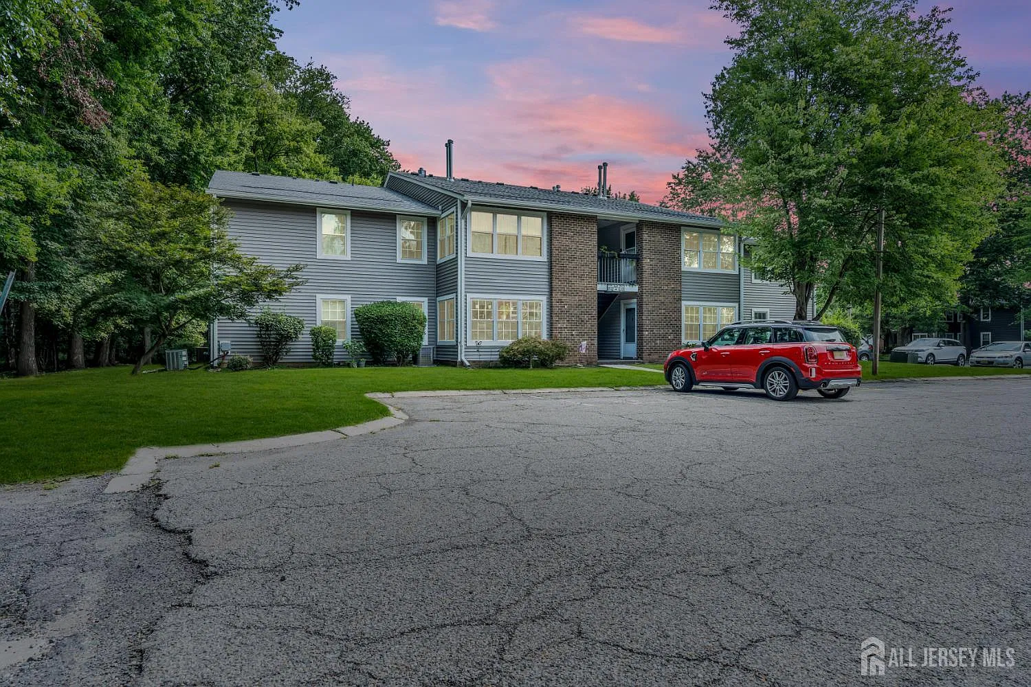 2 bed, 2.0 bath, $2,600 — Photo 1