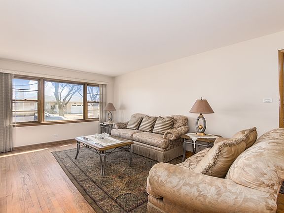4th image of 8516 N Ozanam Ave