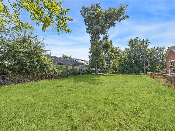3rd image of 1105 Evelyn St Lot 1