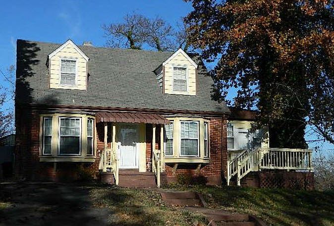 1st image of 705 Forest St