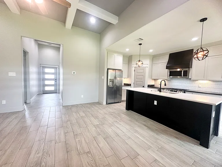 5640 Essie Ln — Photo 5