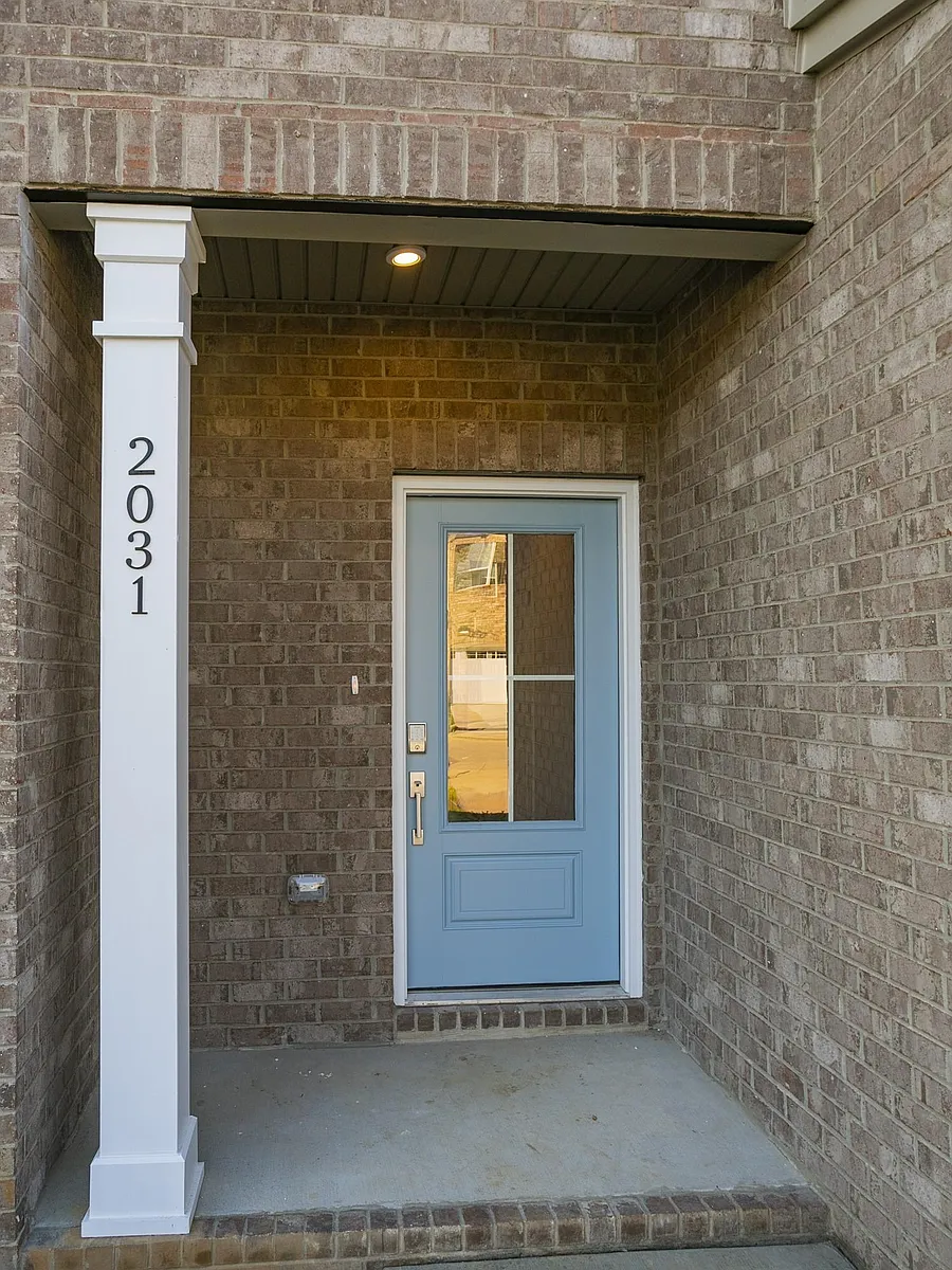 Building Photo - 2031 Sperling Dr