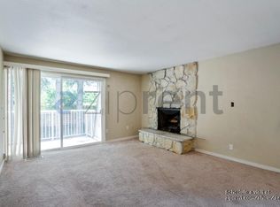 9807 NE 124th St APT 204, Kirkland, WA 98034