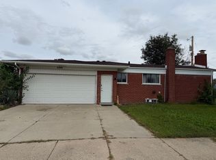 33066 Twickingham Dr, Sterling Heights, MI 48310