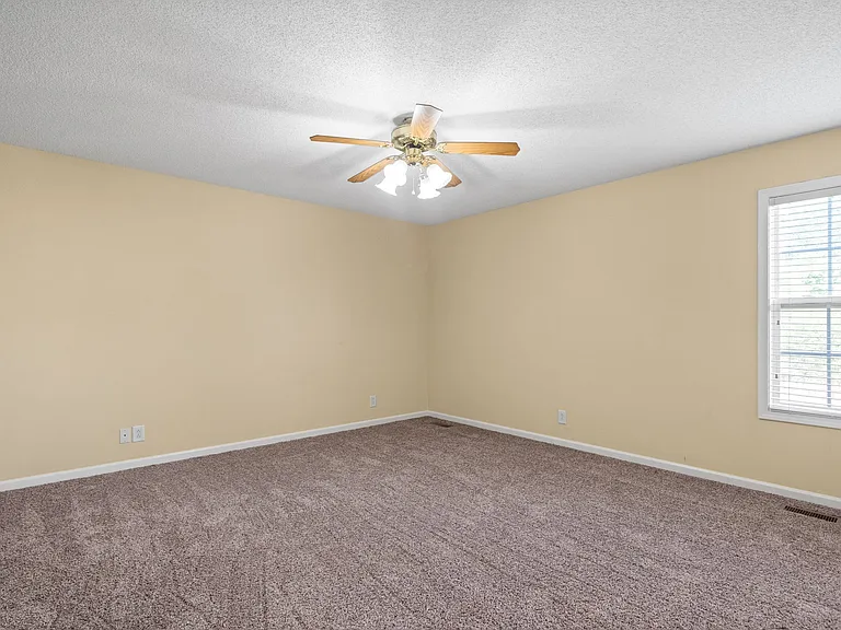 3404 Dresden Way — Photo 16