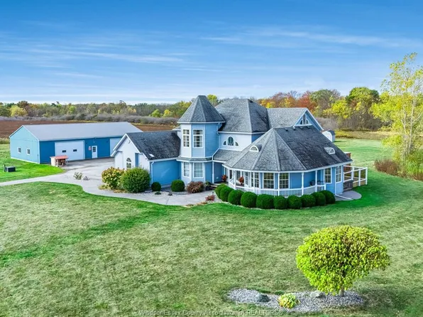 1951 Brigden Rd, Saint Clair, ON N0P 2R0