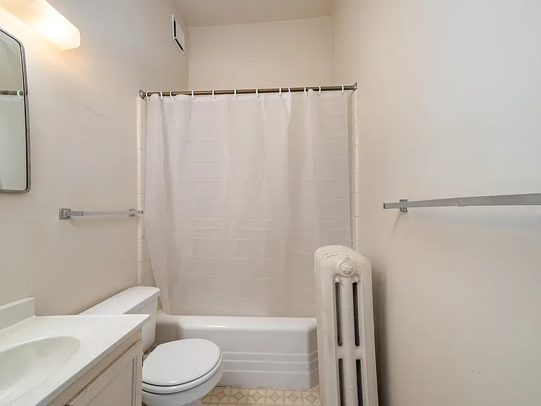 813 N Jackson St #2 — Photo 10