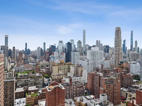 353 East 72nd Street image 8 of 10