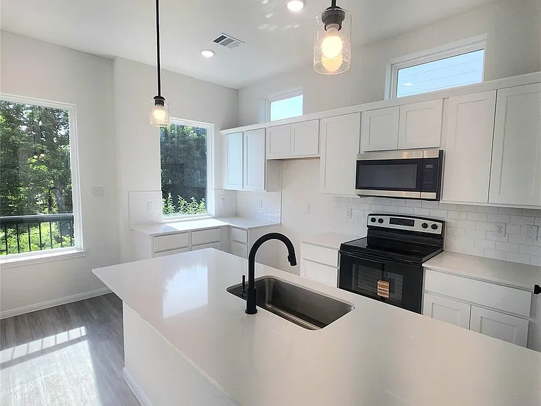 4713 Mallow St #C — Photo 15