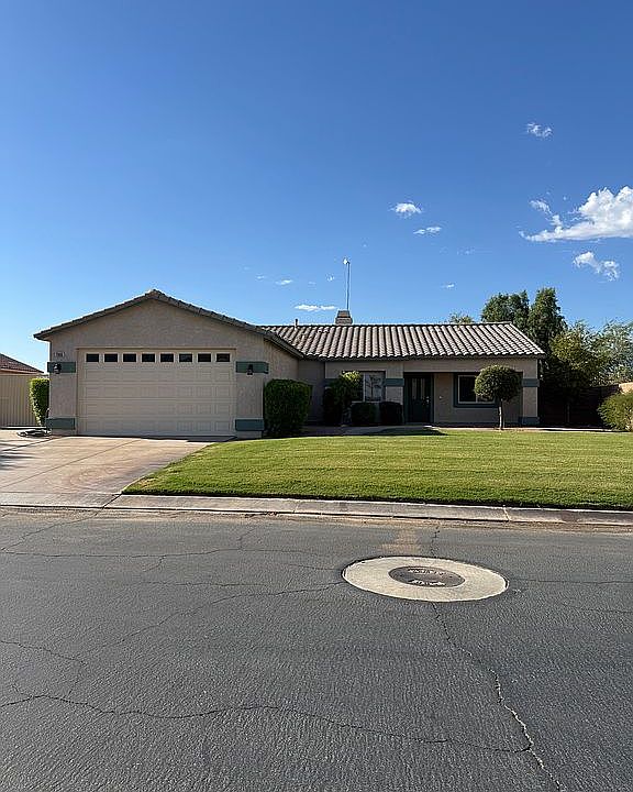 1st image of 2665 Colorado River Rd