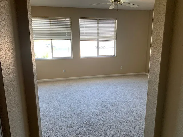 4 bed, 2.5 bath, 2724 sqft, $800 — Photo 3
