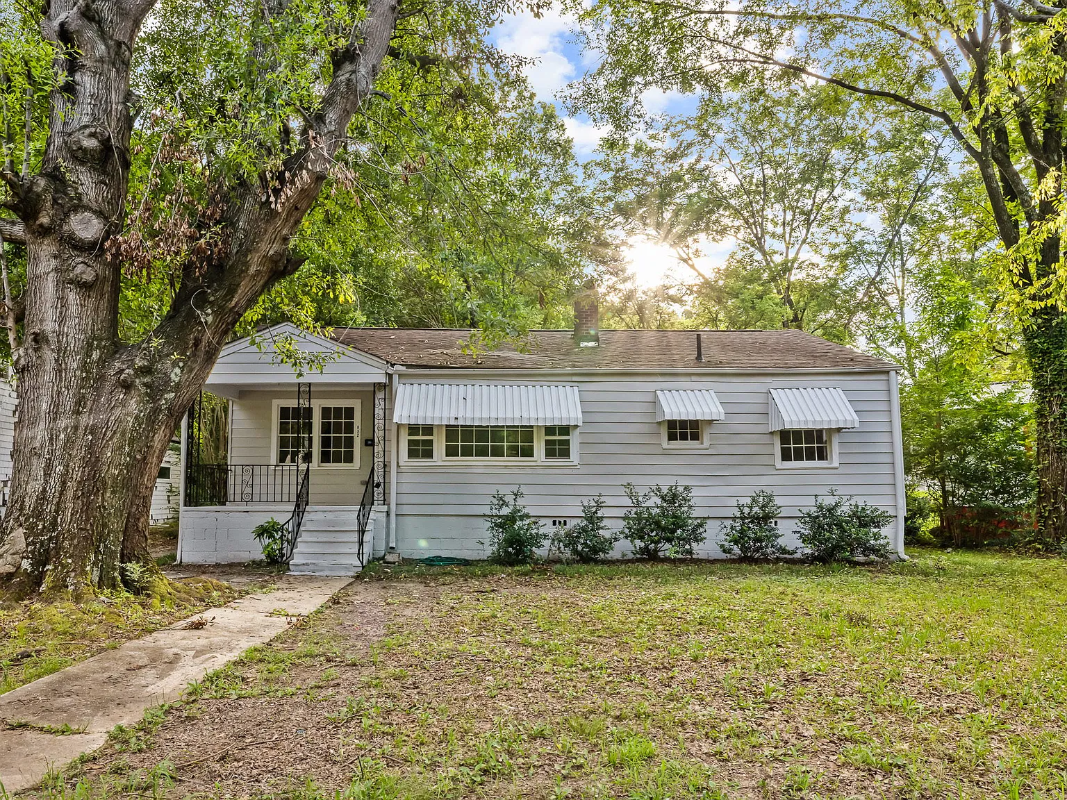 832 Meadowbrook Dr - 1 — Photo 2
