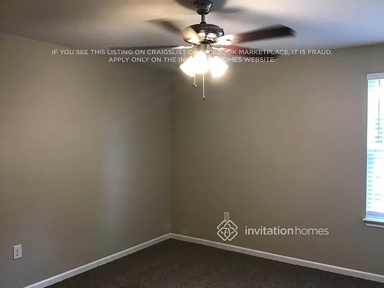 6105 Watsonia Dr — Photo 7