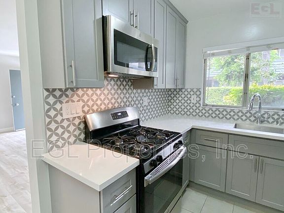 3rd image of 5626 Sultana Ave APT 4