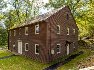 239 Old Farms Rd APT 17B, Avon, CT 06001