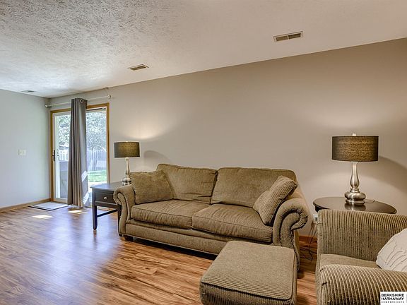 5th image of 4905 S 160th St