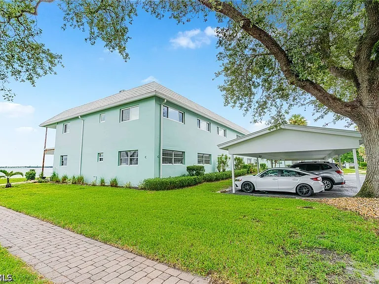 3225 E Riverside Dr #34-C — Photo 17