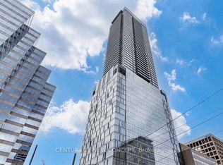 488 University Ave #2509, Toronto, ON M5G 0C1