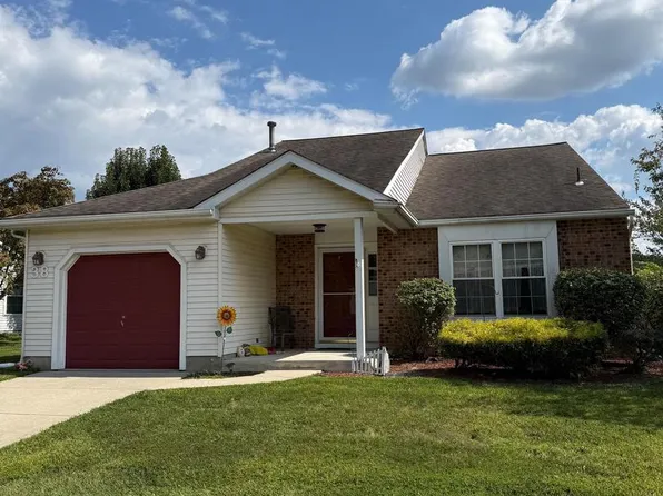 38 Pinecrest Dr, Deptford, NJ 08096