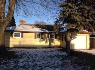6498 Marina Dr, Algonac, MI 48001