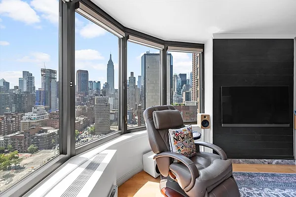 Rented by Compass | media 26