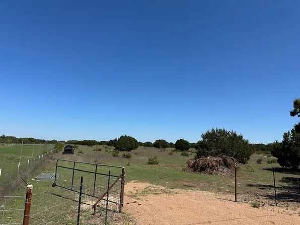 752 CR 337, Bertram, TX 78605