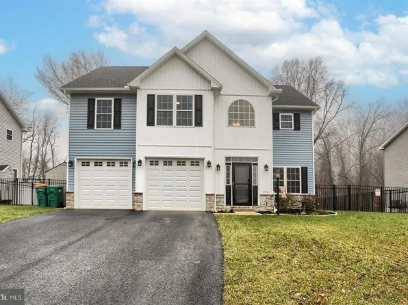 224 Parkway Dr, Mount Holly Springs, PA 17065