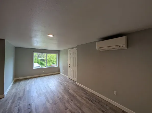 625 E 5th Ave, Riddle, OR 97469