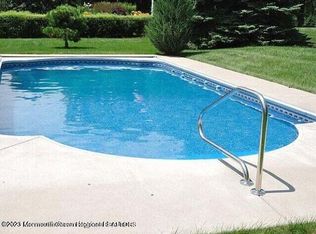 13 Bucknell Dr, Toms River, NJ 08757